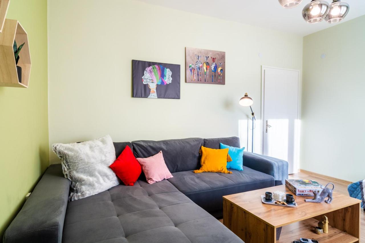 Apartament Madrid 2bdr W Free Parking Near Metro, Serdika Mall