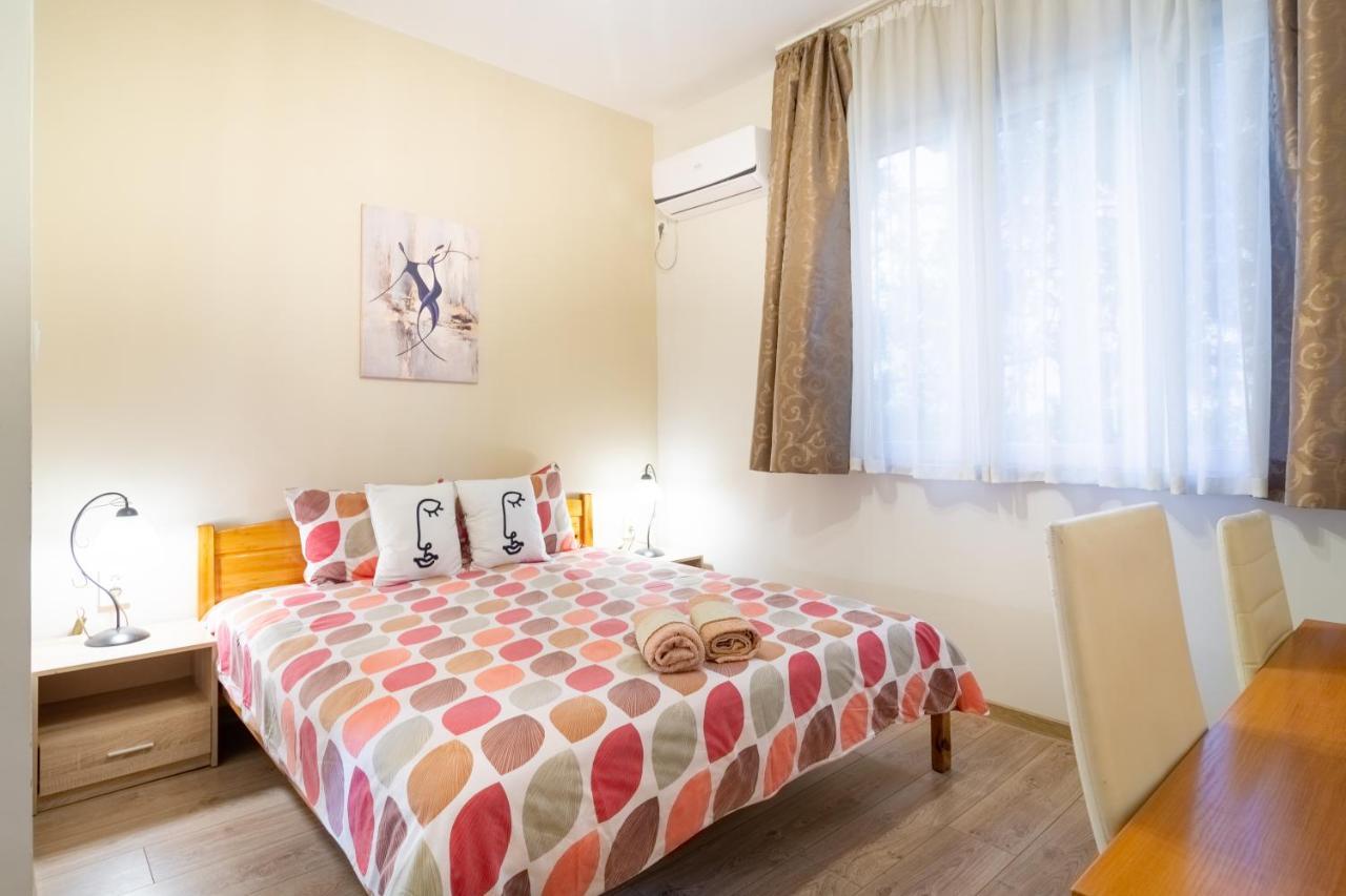 Madrid 2bdr W Free Parking Near Metro, Serdika Mall Apartament