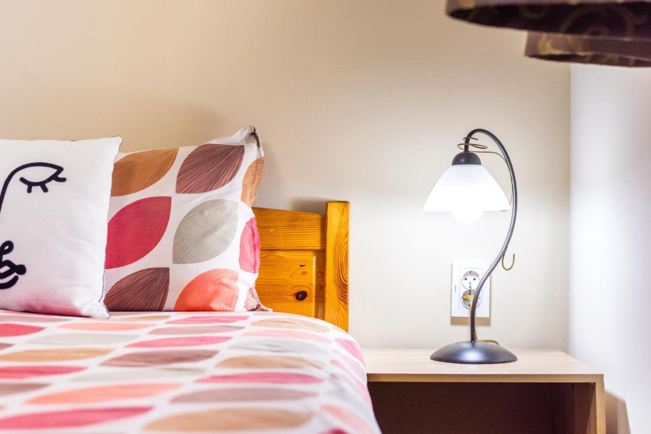 Madrid 2bdr W Free Parking Near Metro, Serdika Mall Sofia