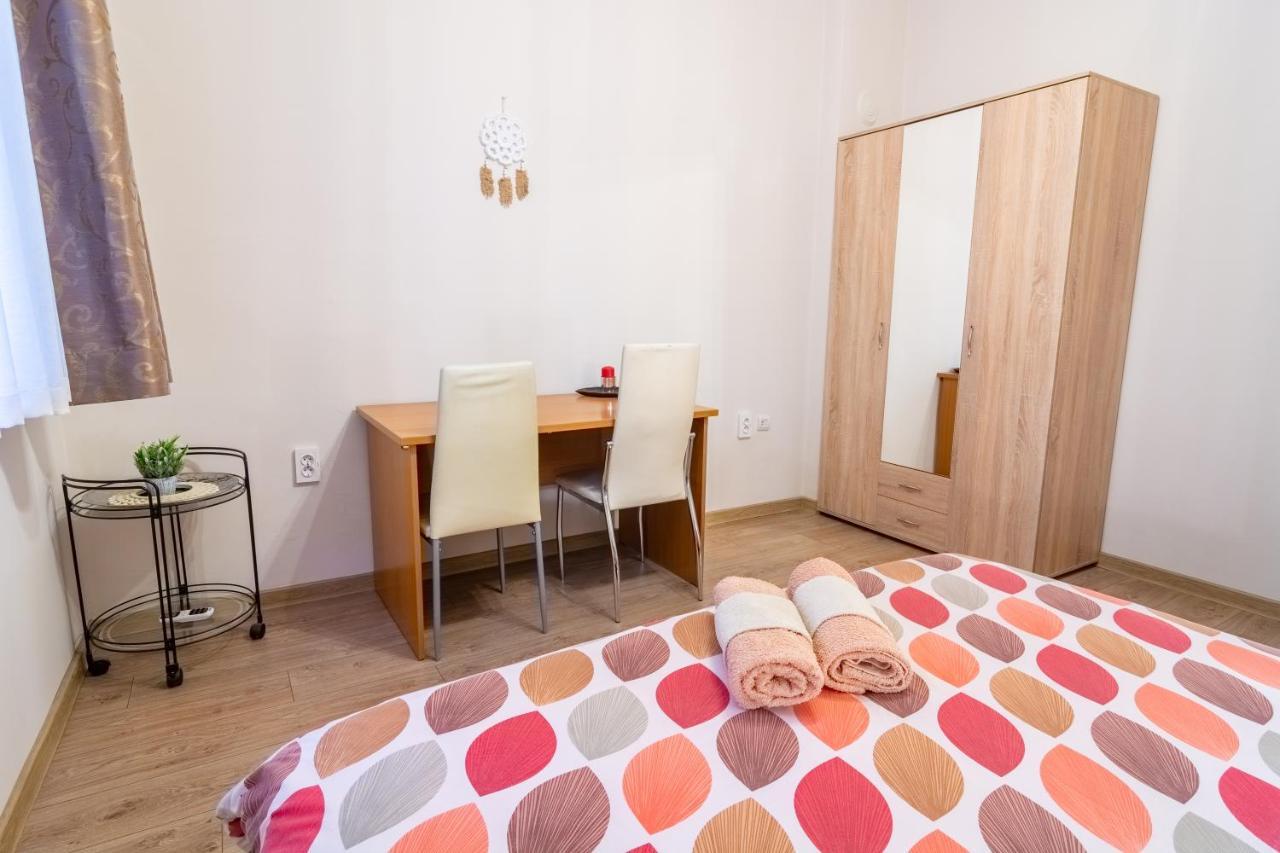 Apartament Madrid 2bdr W Free Parking Near Metro, Serdika Mall