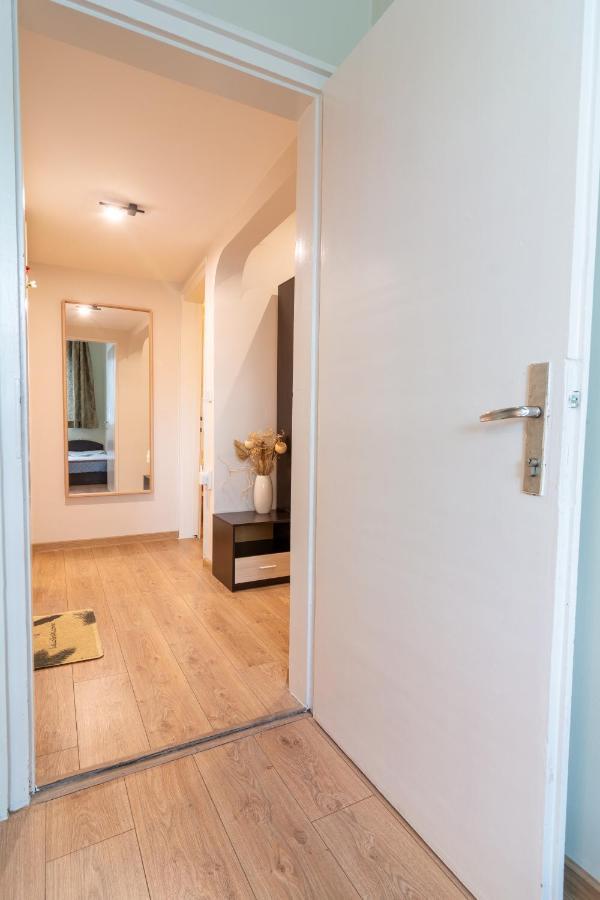 Apartament Madrid 2bdr W Free Parking Near Metro, Serdika Mall *