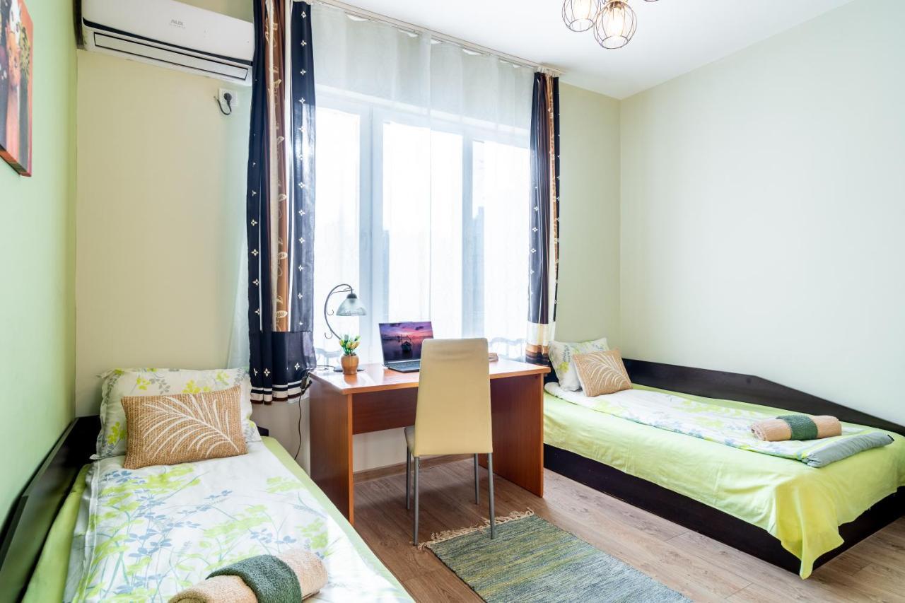 Madrid 2bdr W Free Parking Near Metro, Serdika Mall * Sofia