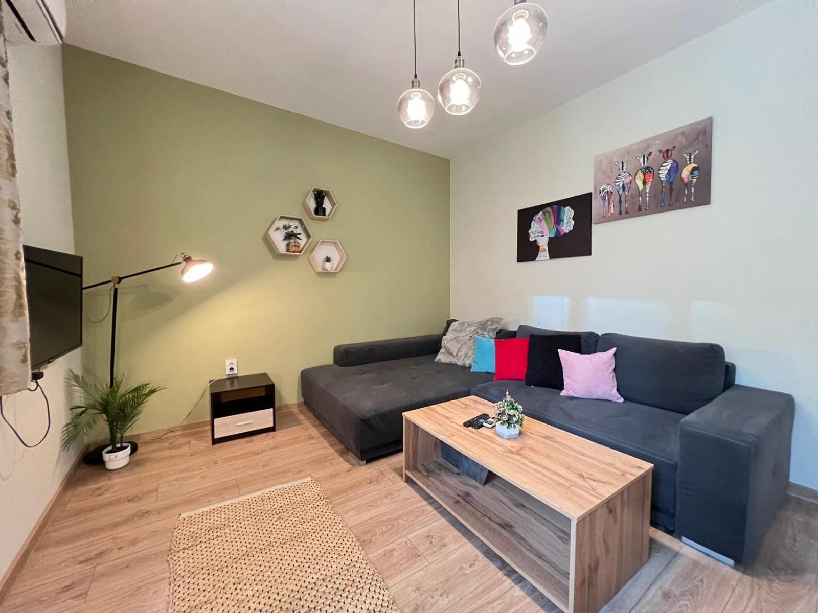 Madrid 2bdr W Free Parking Near Metro, Serdika Mall Apartament *